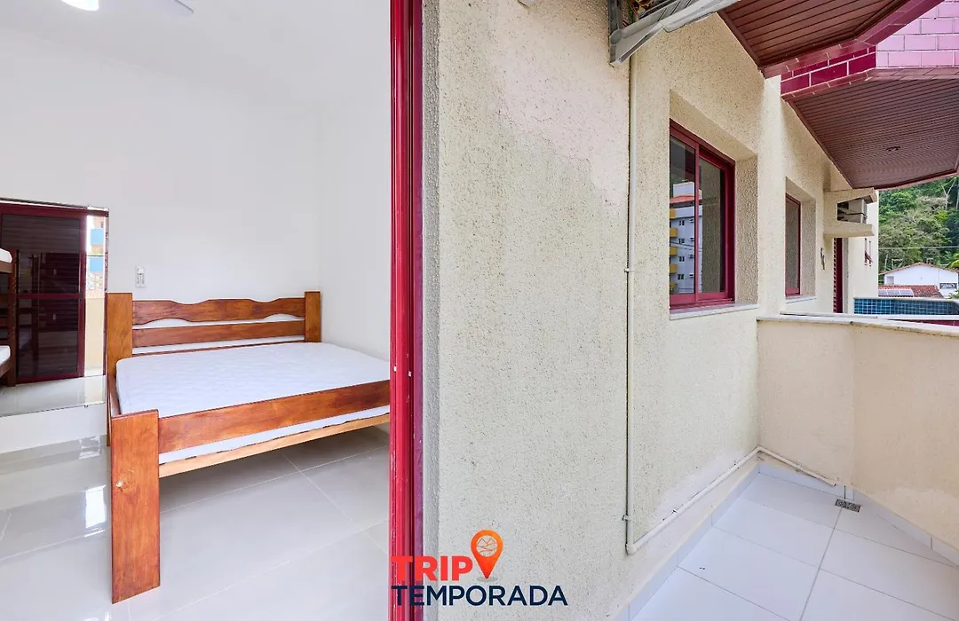 Apartamento espaçoso com ar condicionado e Wi-fi, a 100 metros da praia - Edifício Estoril-1